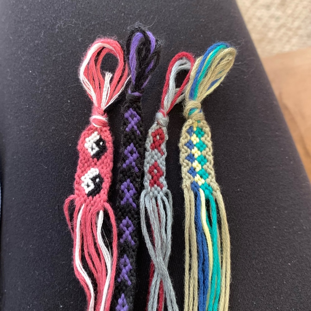 Handmade string bracelets - Picture 2 of 2